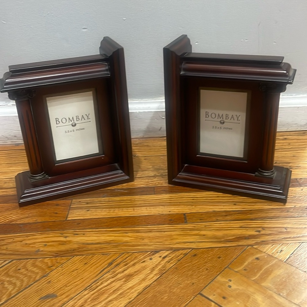 2 mahagony bookends photo frame